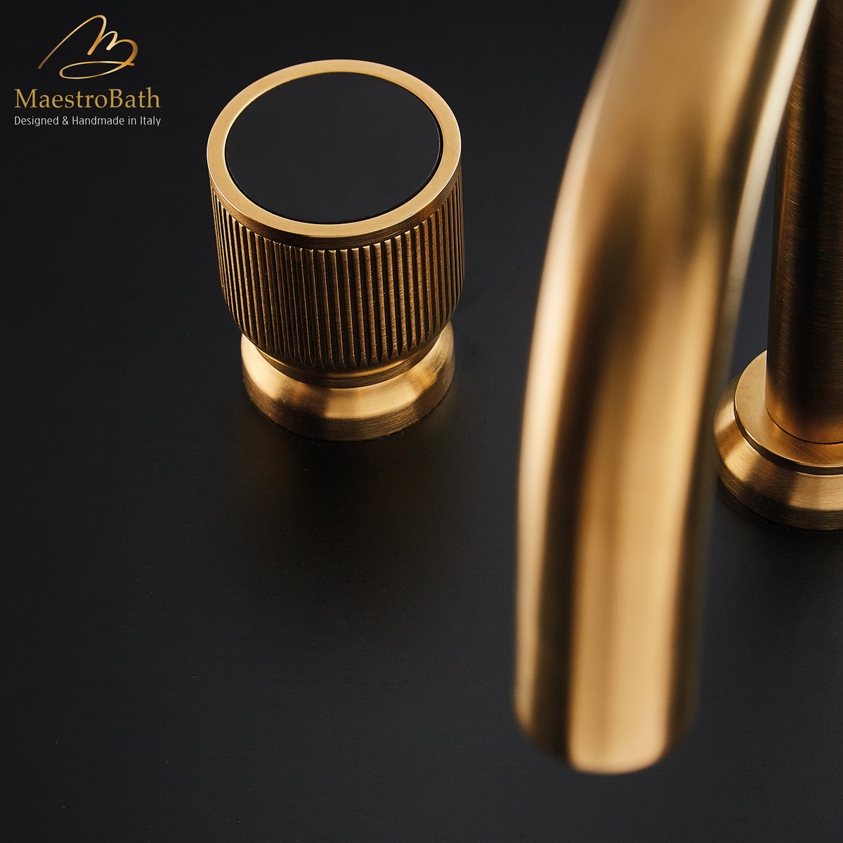 Rigato Luxury 3-hole Bathroom Faucet #color_Brushed Gold